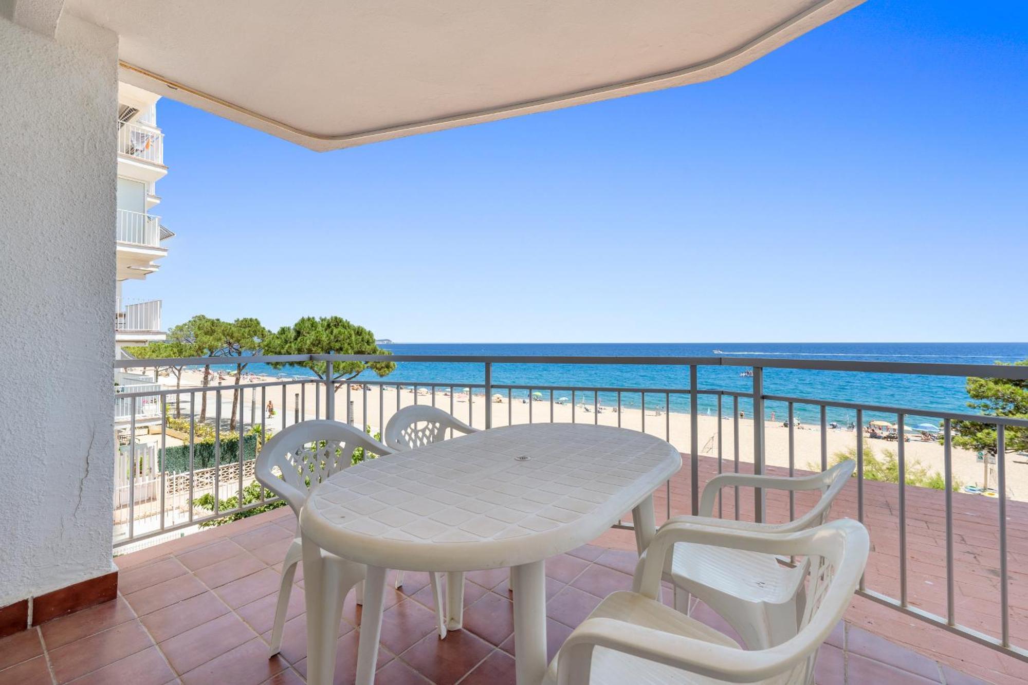 Hauzify I Apartament Cannes Platja d'Aro Luaran gambar